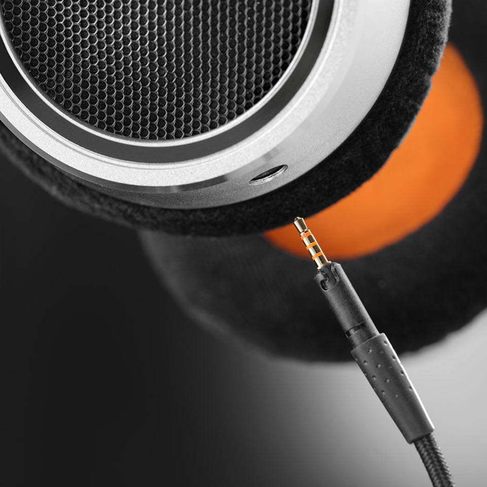 neumann-ndh-20-giai-phap-chong-mix-lech-cho-producer-va-ky-su-am-thanh