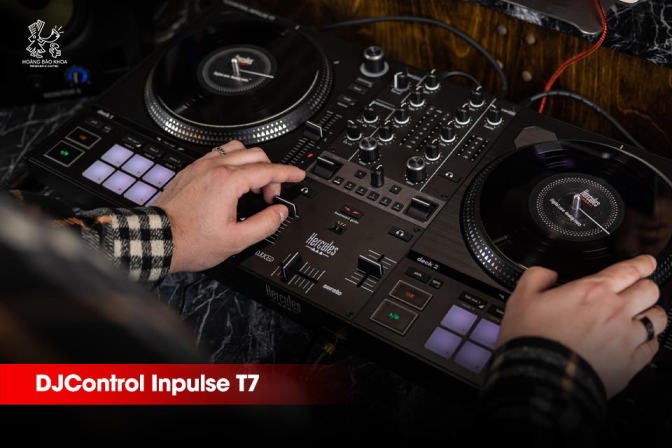 DJControl Inpulse T7 - Bàn DJ Motorized Cho Dân Chuyên | Mua Chính Hãng Tại Hoàng Bảo Khoa