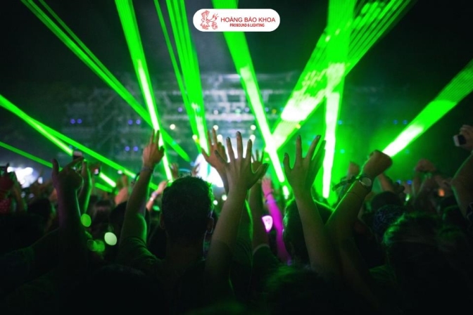 Giải pháp ánh sáng bar club chuyên nghiệp cho không gian giải trí hiện đại