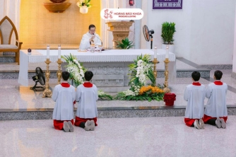 Cấu hình âm thanh hội trường cơ bản cho nhà thờ gồm những gì? Cấu hình âm thanh hội trường cơ bản cho nhà thờ gồm những gì?
